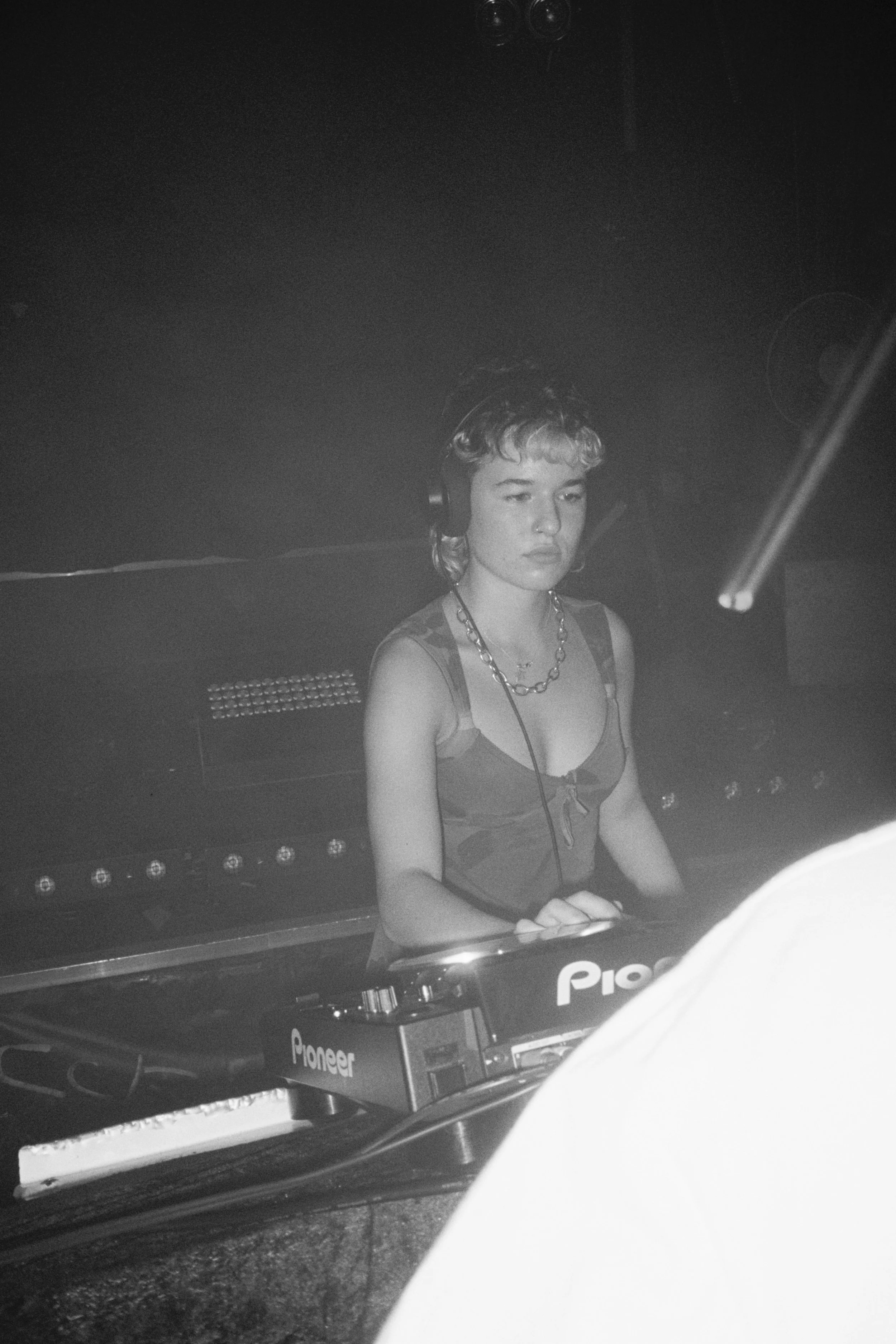 backspin_sideB_bw_edits-6.jpg
