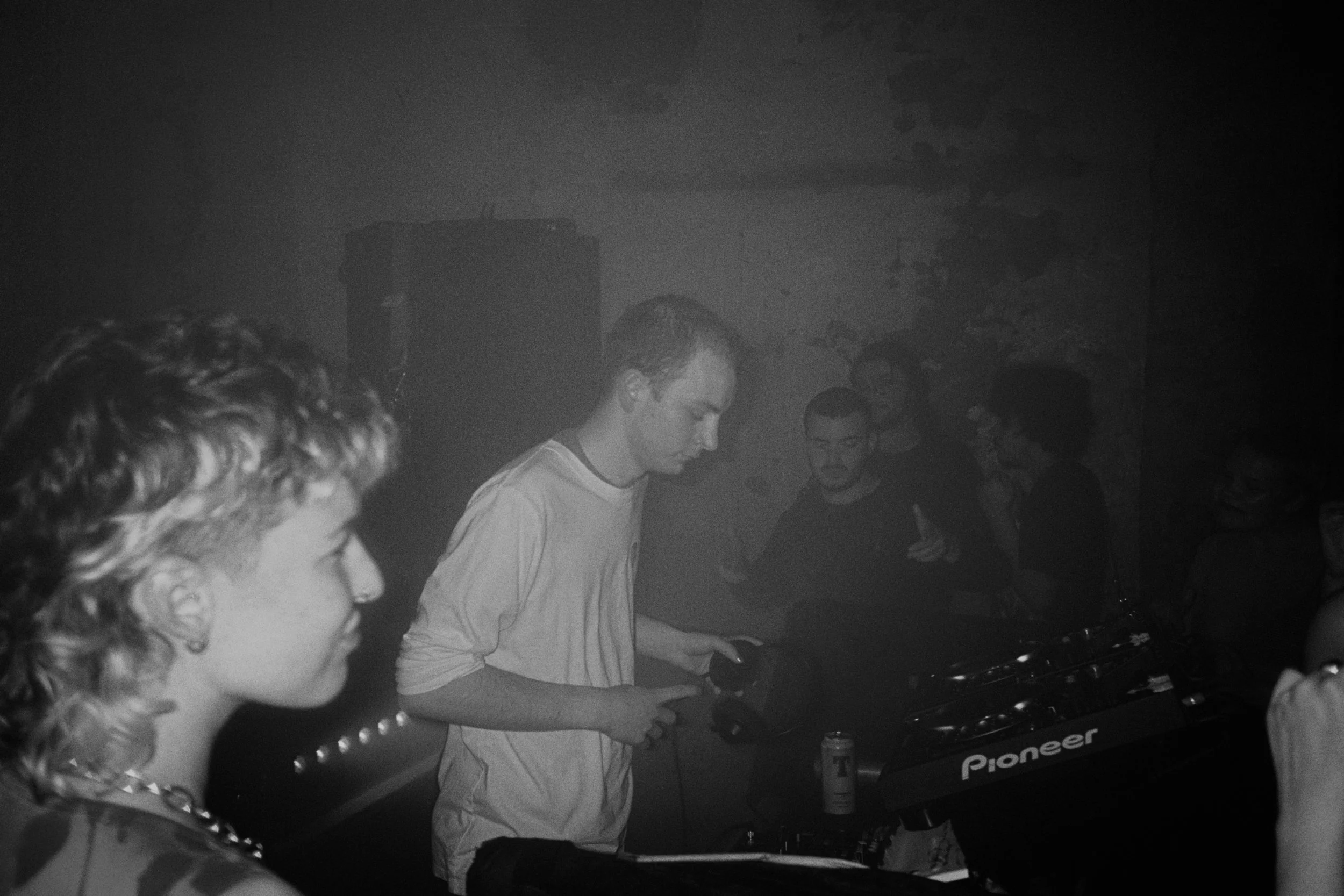 backspin_sideB_bw_edits-14.jpg