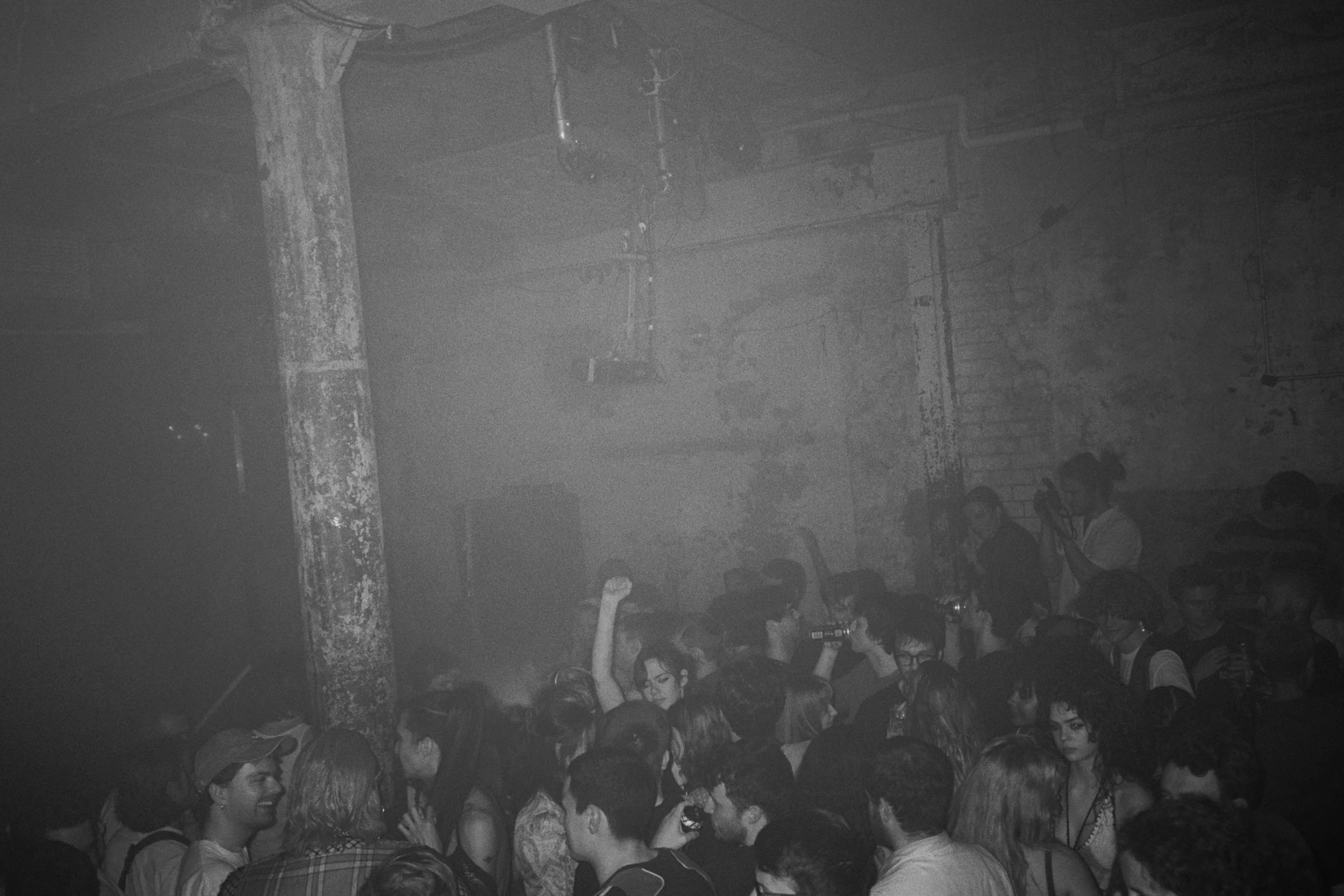backspin_sideB_bw_edits-21.jpg