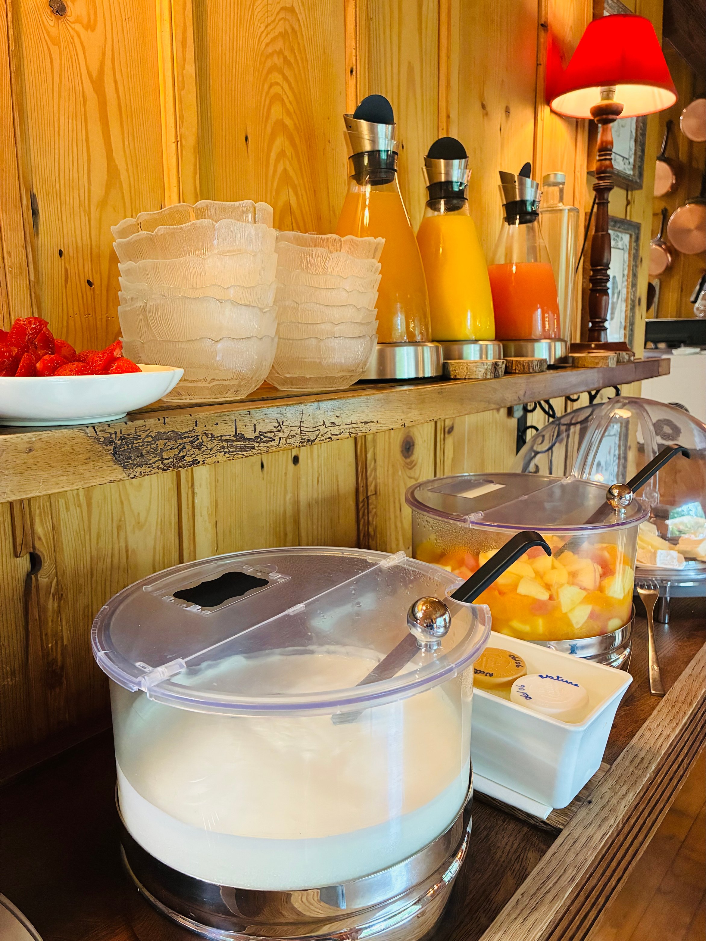 petit dej hotel7.jpg