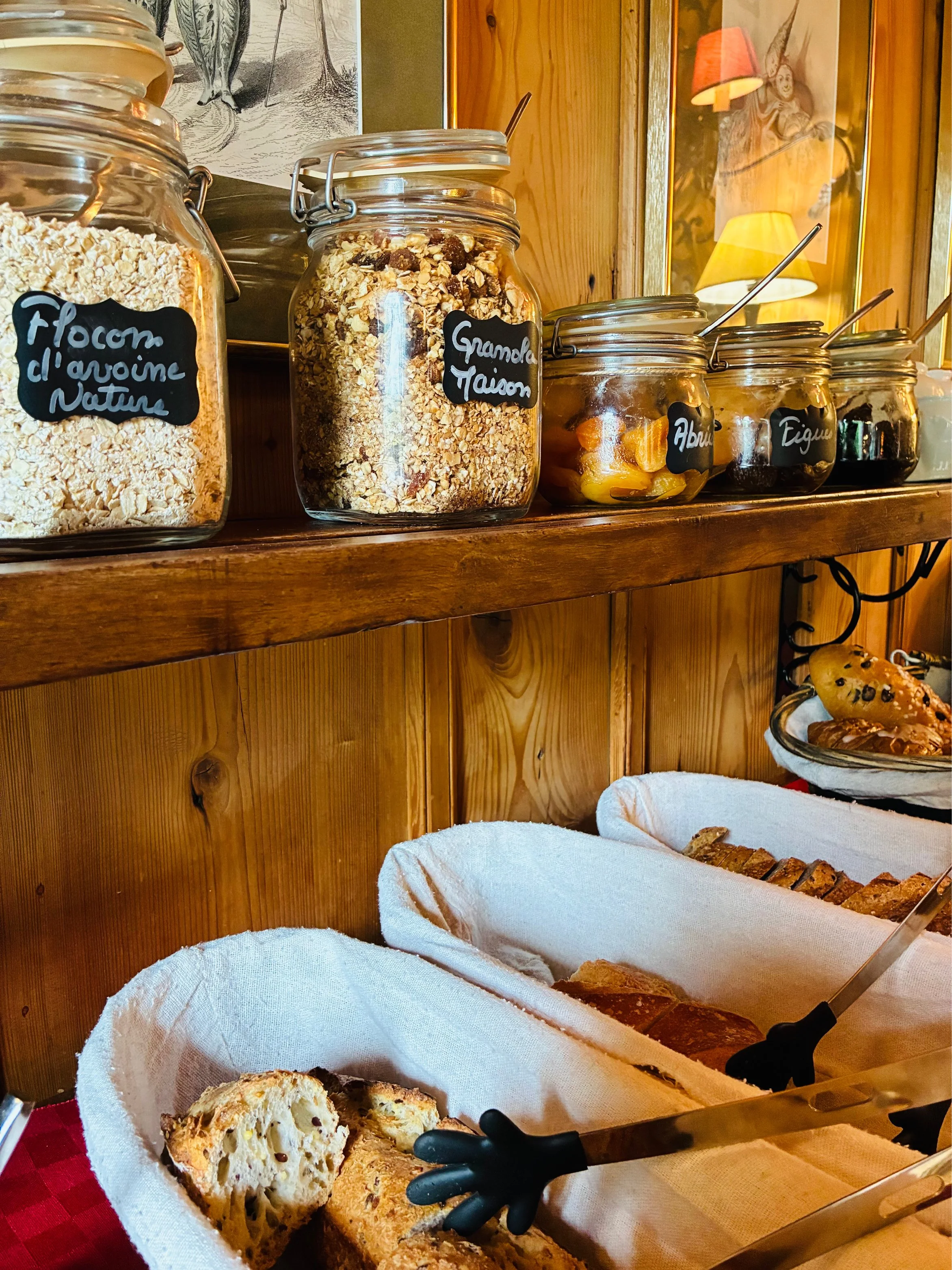petit dej hotel10.jpg