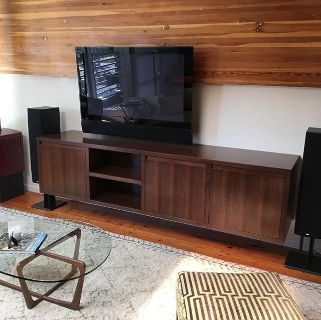 Floating audio/video cabinet #customcabinets#blackwalnut#contemporarylines#_intagliostudio_#montanamade