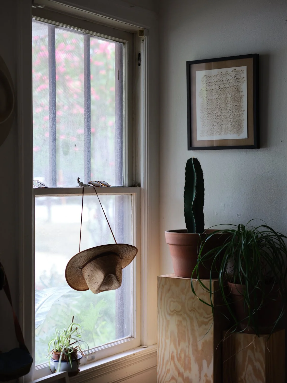 Robert_Alvarez's_Home_Web_ 32.jpg