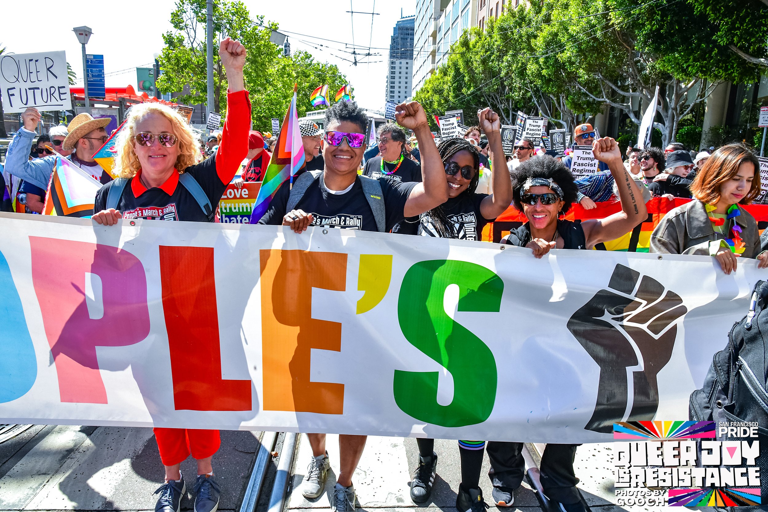 009 SF Pride Parade '25 Photo by Gooch DSC_9800.jpg
