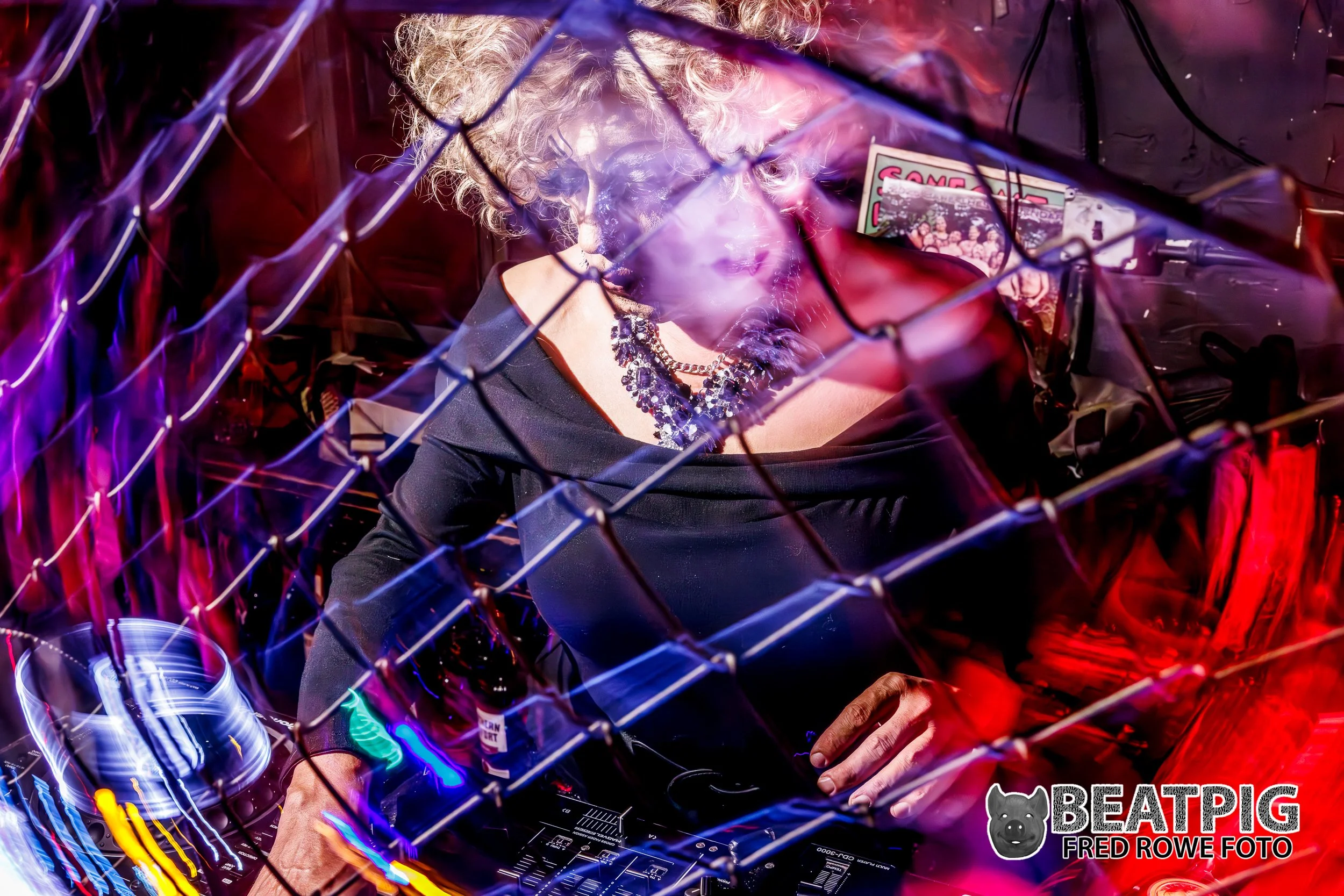 Beatpig0825-30.jpg