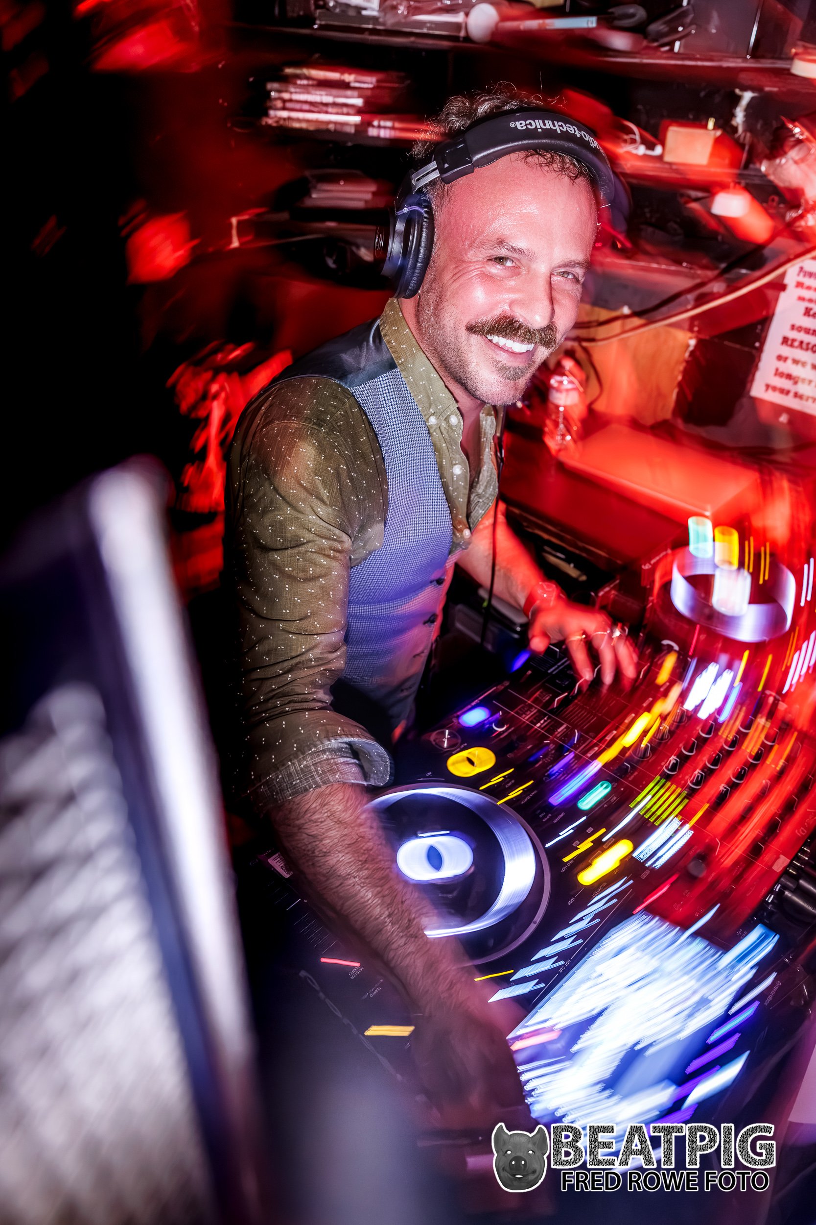 Beatpig1026-110.jpg