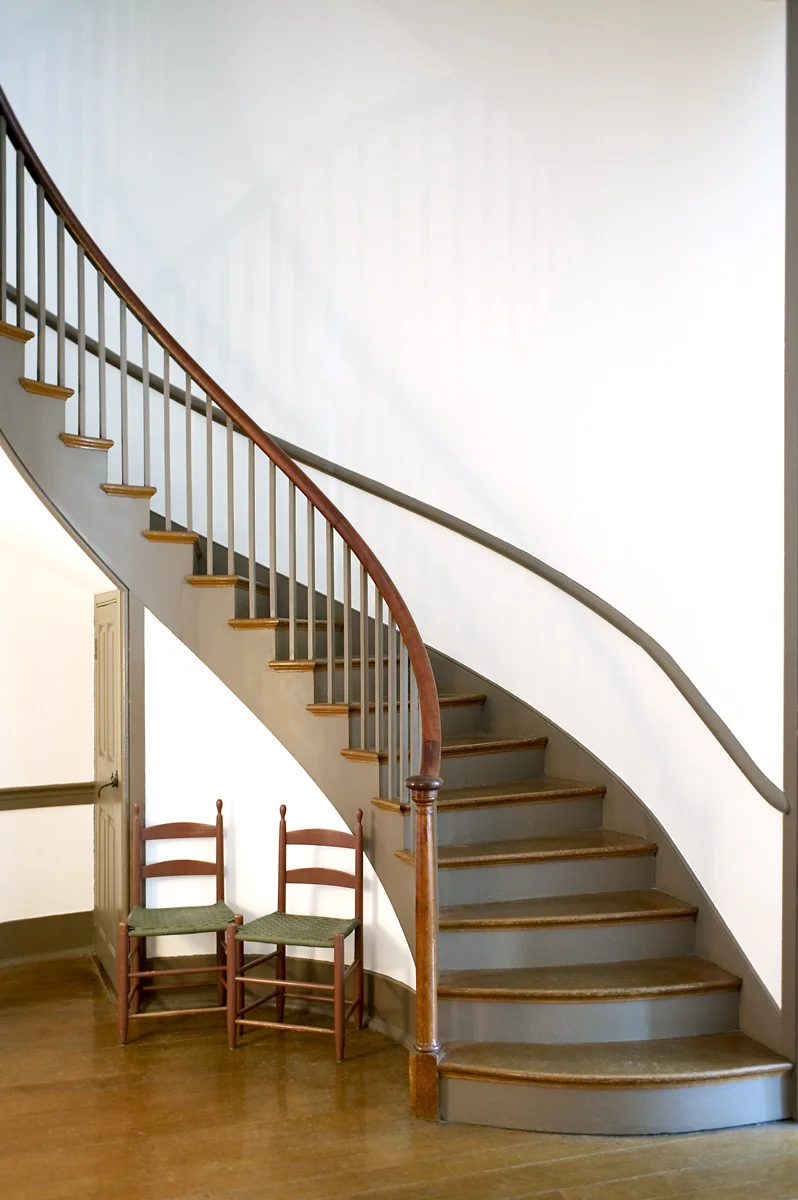 shaker-stairs-and-chairs-2.jpg