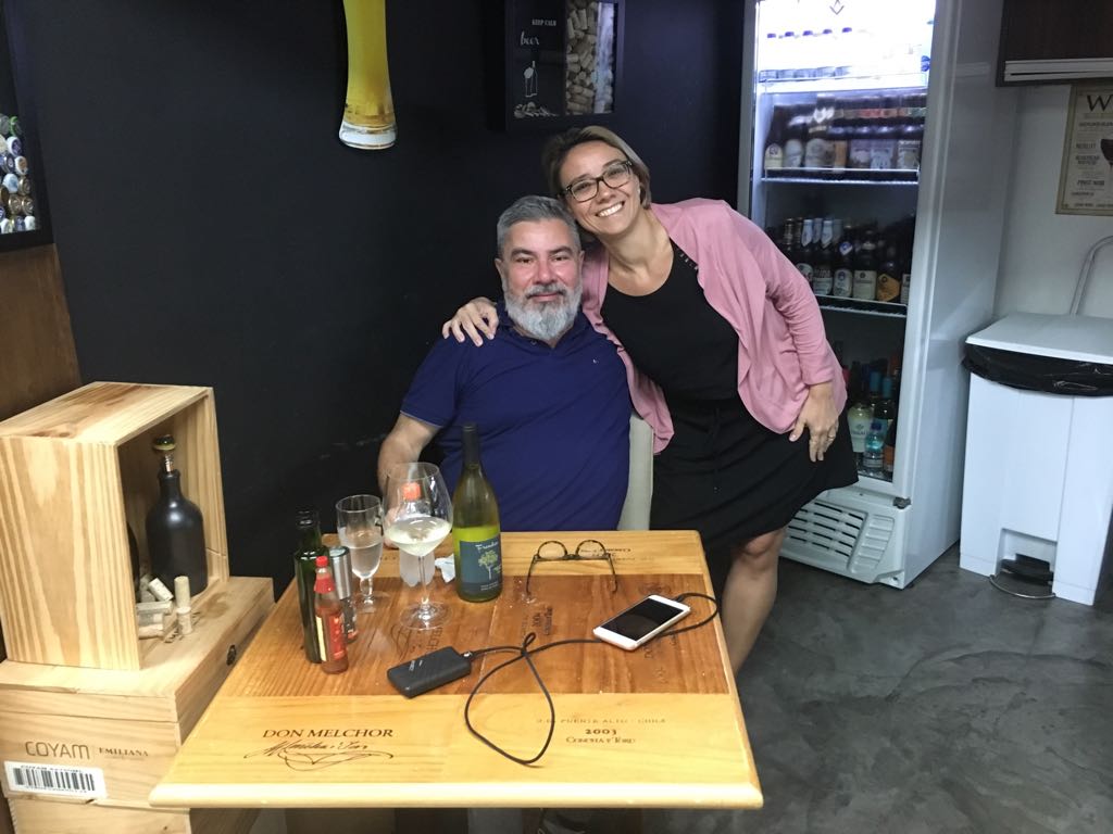 Vinoteca Adega de Comer Um dos melhores lugares para ver um vinho na Cidade. vinoteca-adega-de-comer.negocio.site