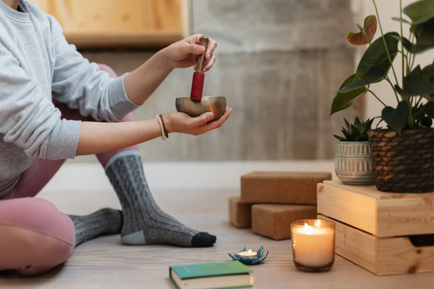 Finding my way back&hellip;

It&rsquo;s a new week and I&rsquo;m easing into things slowly. 

Life looks different now and pockets of time are small, but I&rsquo;m learning that tiny moments of practice can still make a real difference. A few quiet b