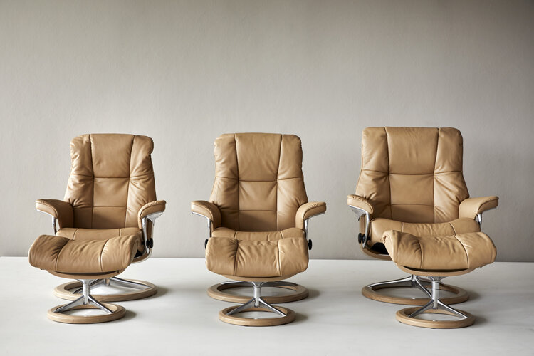 Stressless, What Is All The Excitement About? 6 Stressless+Mayfair+S+M+L+Paloma+Almond_Oak.jpg