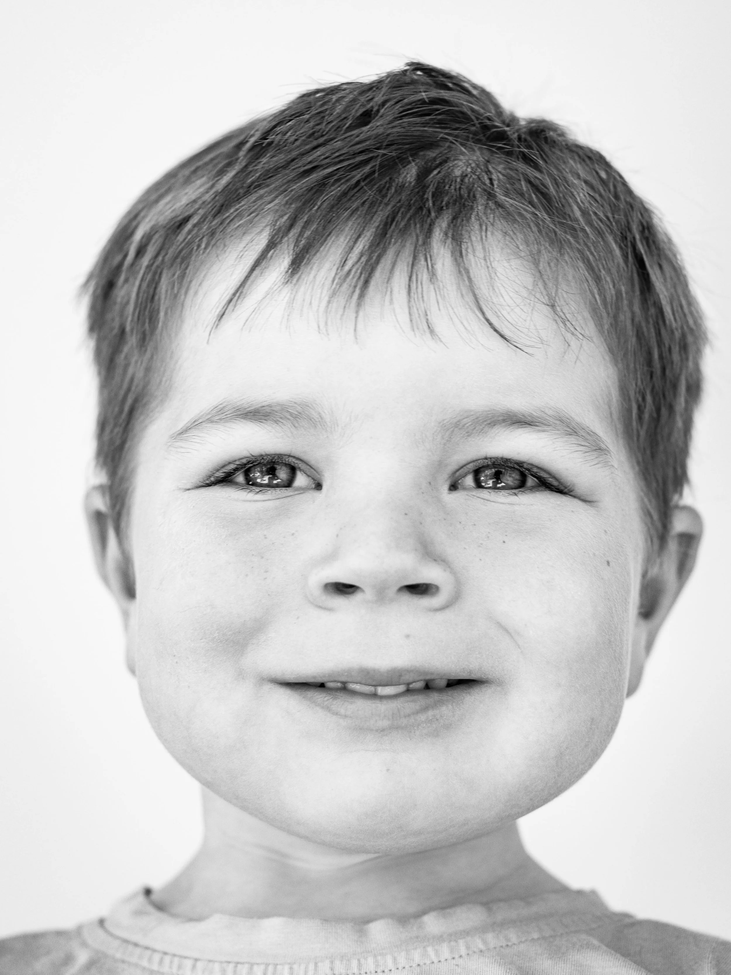 Those lil freckles, just like his mama 🥰
.
Orange County photographer #orangecountyphotographer