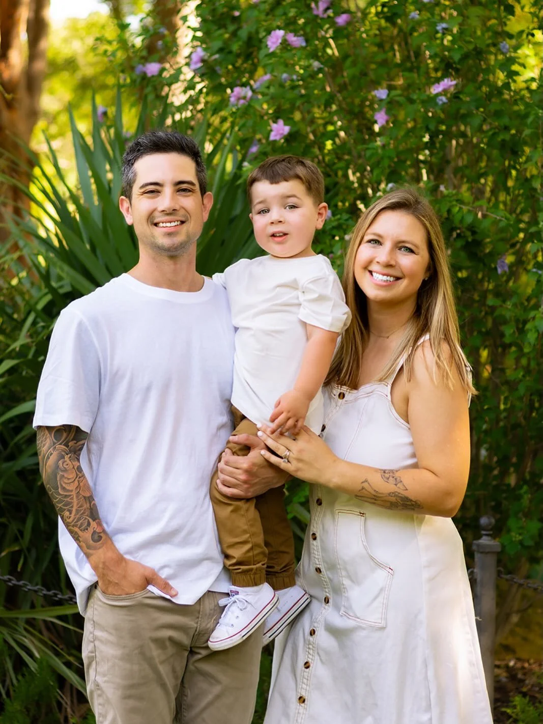 Hi, Marble Falls! I think it&rsquo;s time I properly reintroduce myself. I&rsquo;m Laura Lee &mdash; a family and children&rsquo;s photographer, mama, creative, and now I&rsquo;m officially back in the 512!

After years of photographing beautiful fam