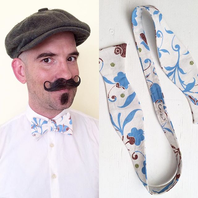 You can buy this bow tie! Get your handmade Donny Vomit bow ties in our Etsy shop. But ya gotta hurry, there's only one of each design, once it's gone, that's it brother!
Link in profile.
More coming soon.
Handmade here in the USA by @frankiesinburlesque.
#donnyvomit #sideshow #dapper #bowtie #dandy #moustache
