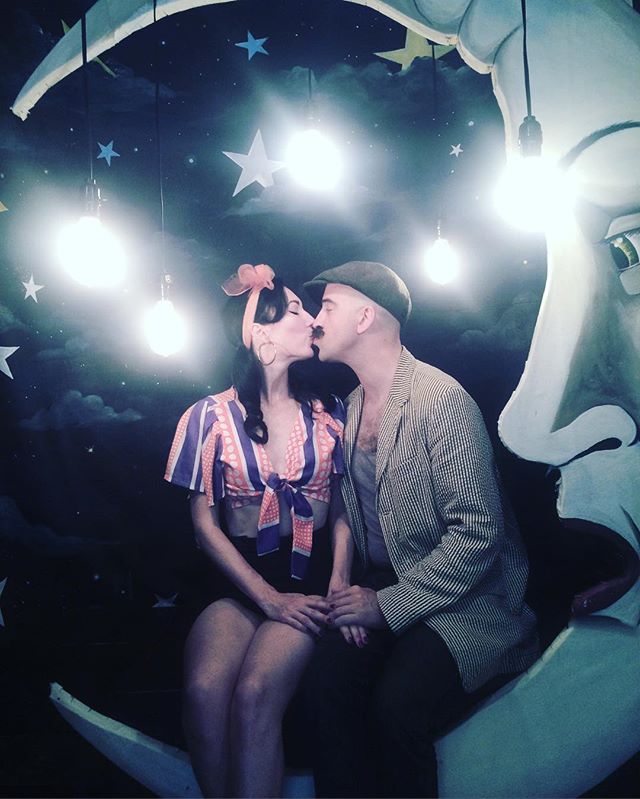 Between the moon and @frankiesinburlesque