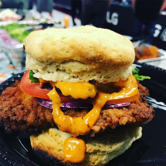 Chicken Sandwiches on biscuits for lunch today! 💯