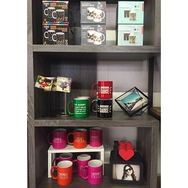 Day twelve: 30% off all mugs and picture frames! Because we know the day before Christmas Eve, is when you need the most gift help, am I right? 😉 Plus, we have cider and cookies to help calm those nerves..and to celebrate! 🎅🏻🎄 #12daysofchristmas 