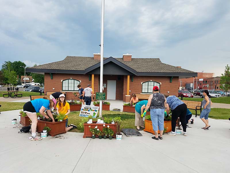 Planting-Event-2.jpg