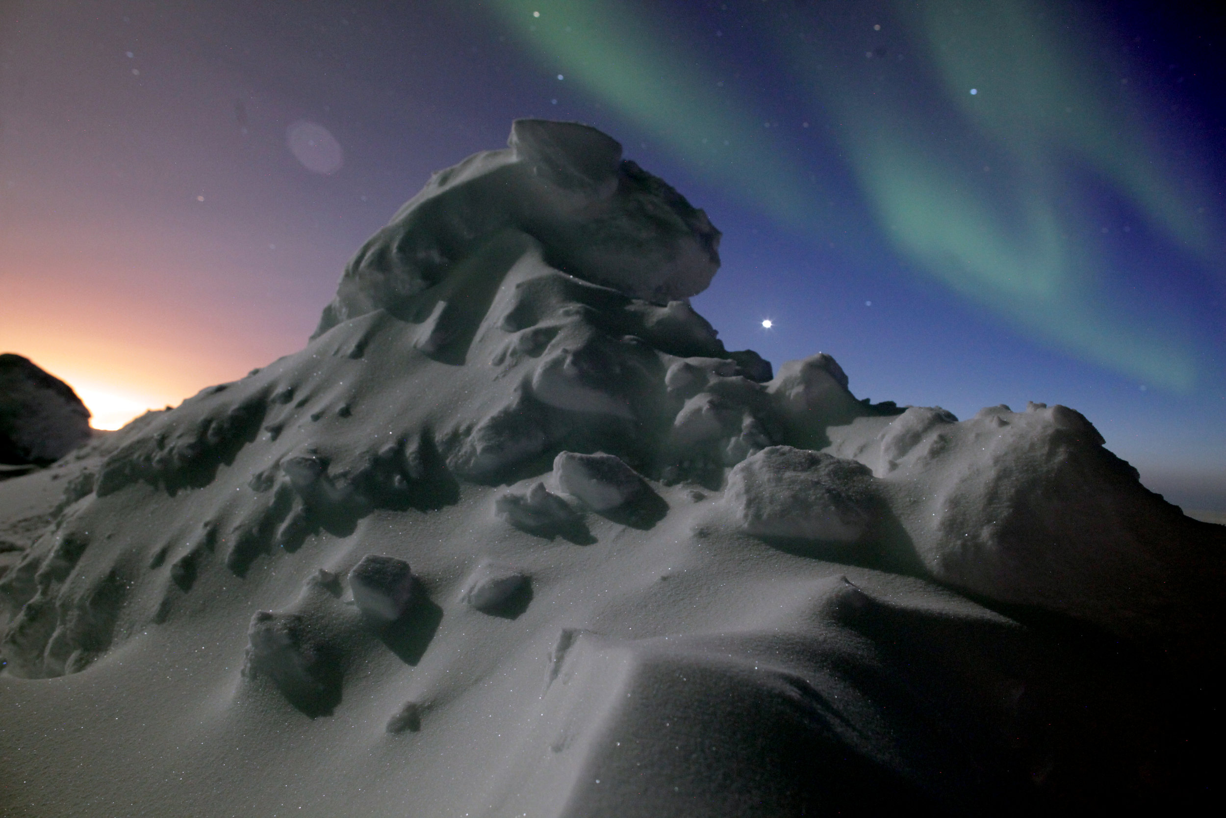 Ice911 Research witnessing the Northern Lights