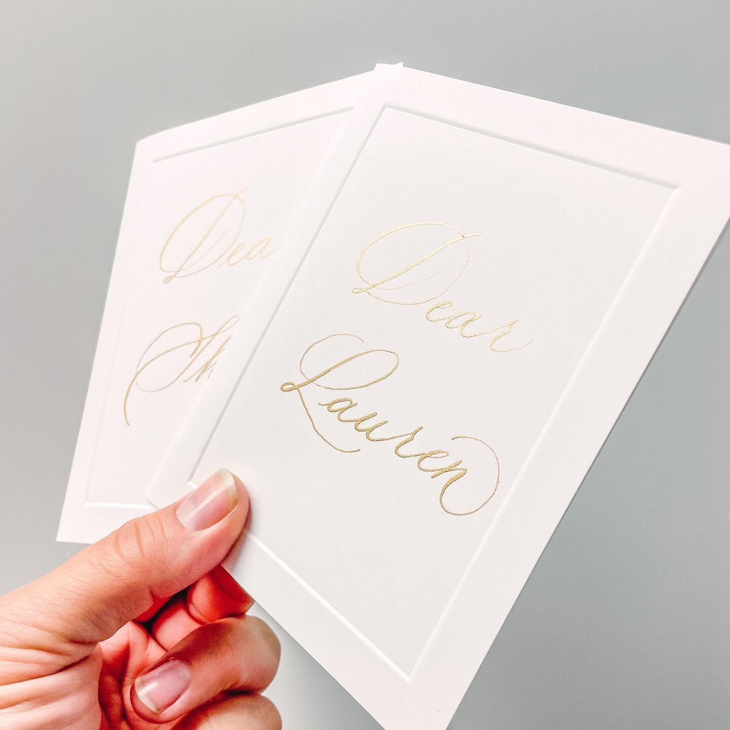 Vow Book, or Vow Cards?⁠
⁠
I'm really digging the notion of a simple note card with calligraphy that can be folded in an envelope... and completed with a wax seal ✉️ ⁠