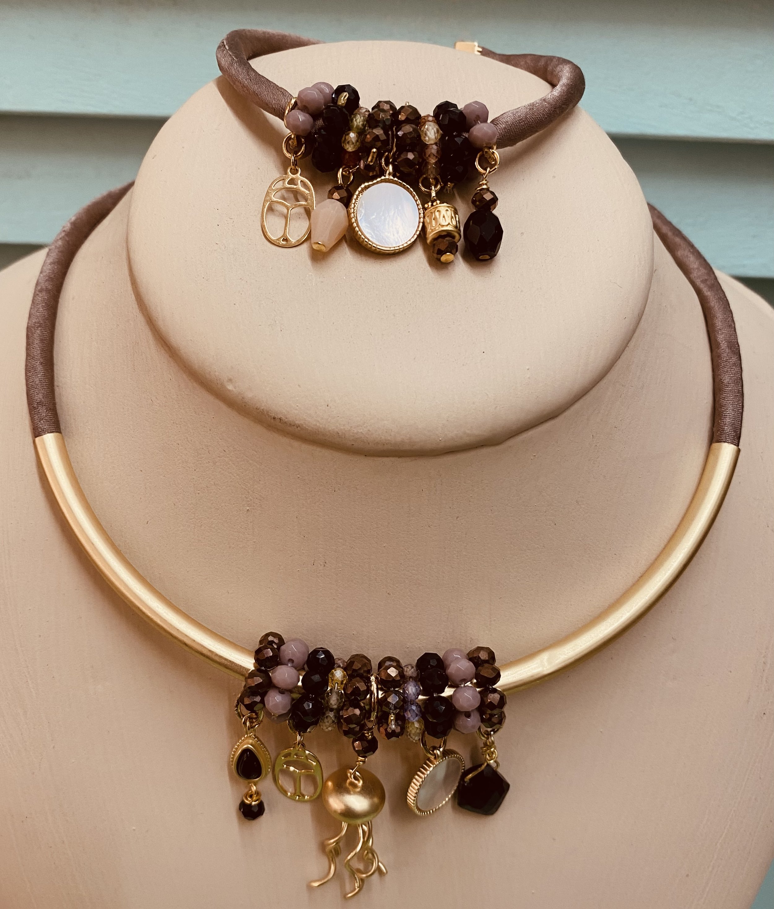 Collier Silka marron 