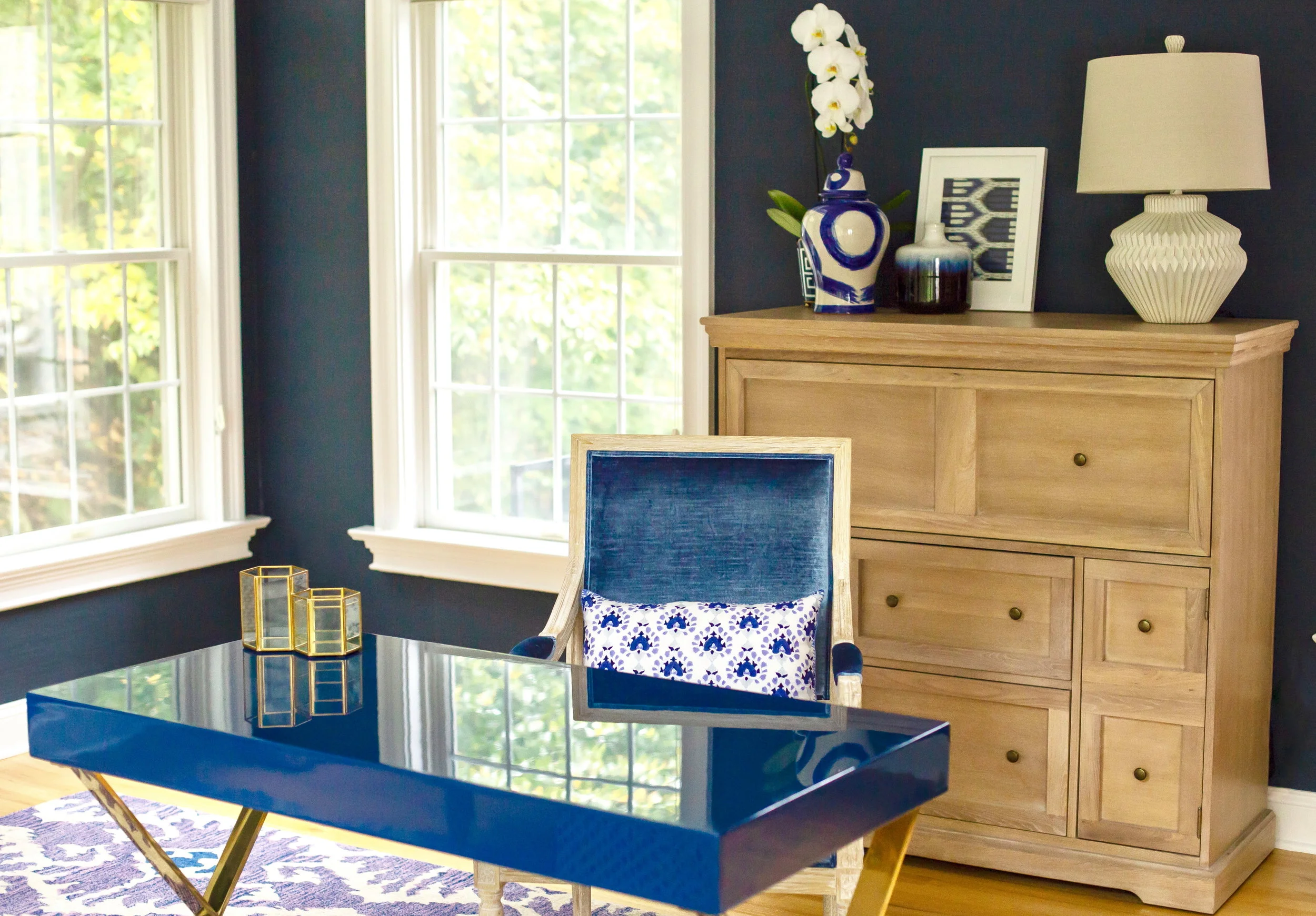 Taryn's Office Desk Close up.JPG