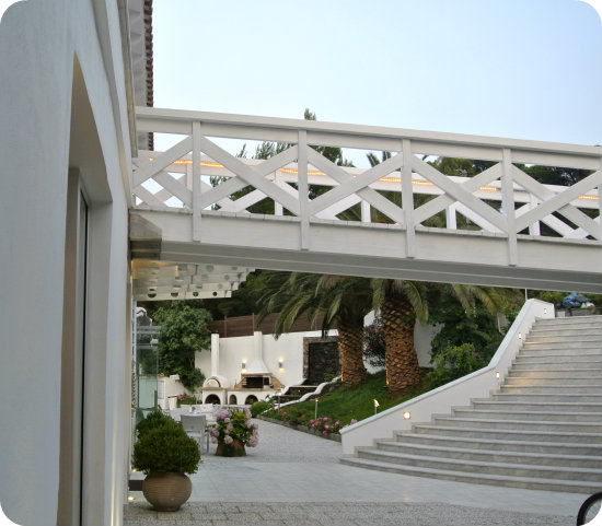 Mandraki Village, Skiathos