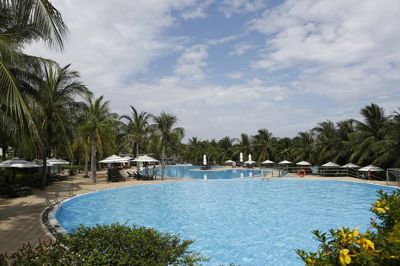 sun-spa-resort-2152106_1280.jpg