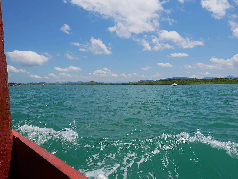 khaolak_boat.jpg