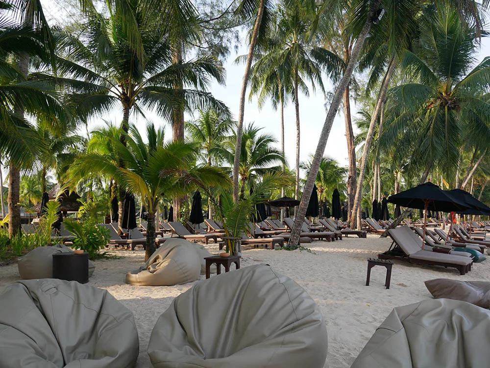 robinsonkhaolak.jpg
