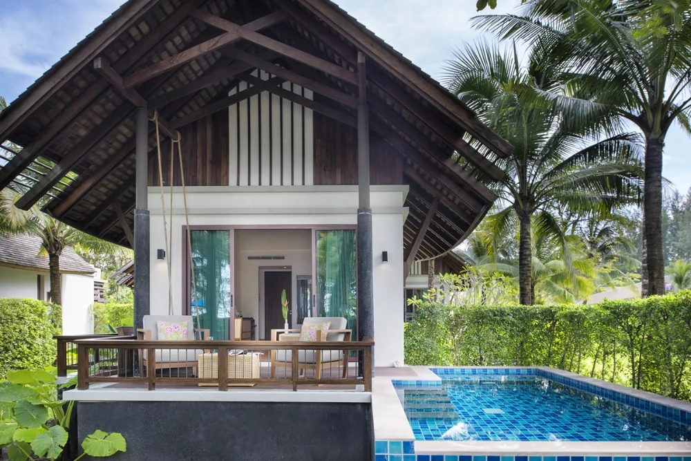 Manathai-Khao-Lak_Pool.jpg