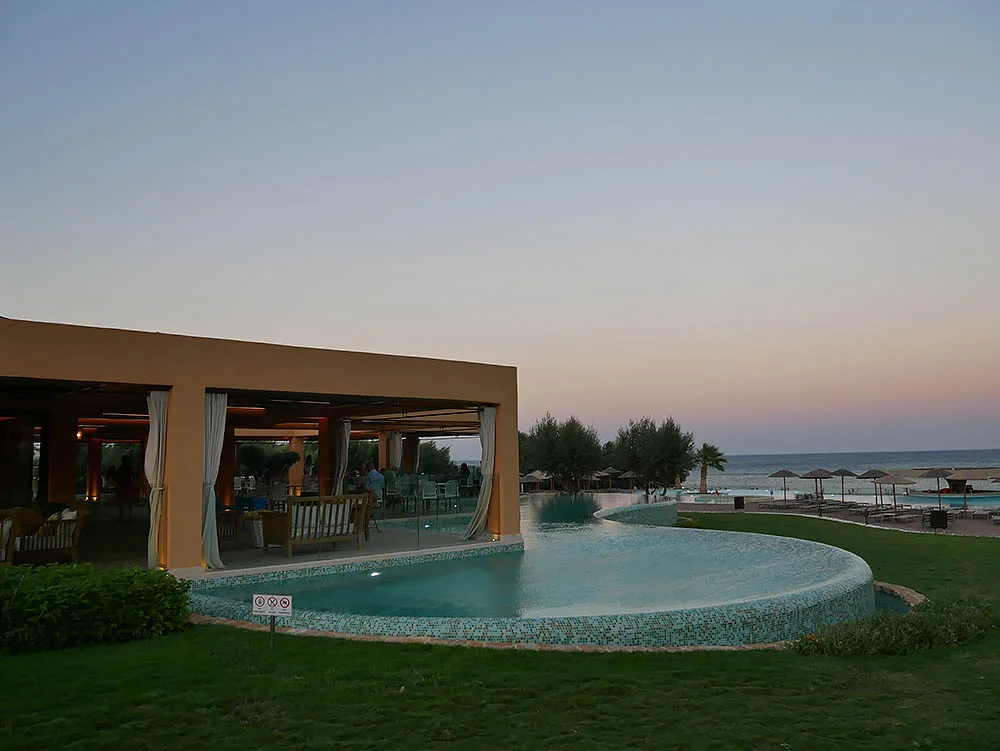 tavernaaegeanblue.jpg
