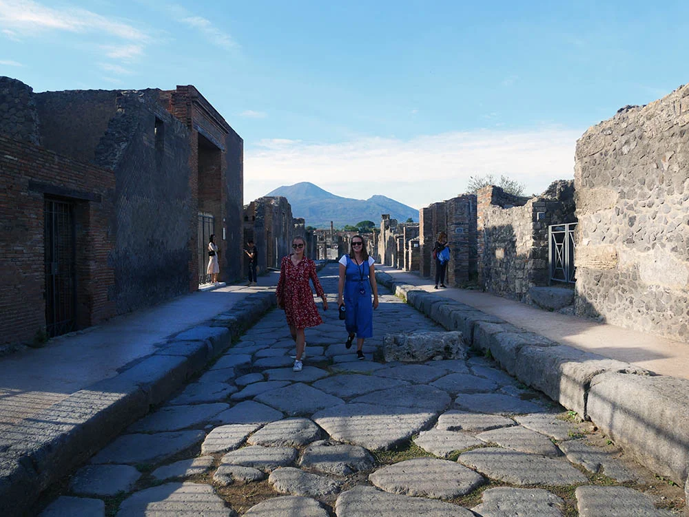 pompeiwalk.jpg