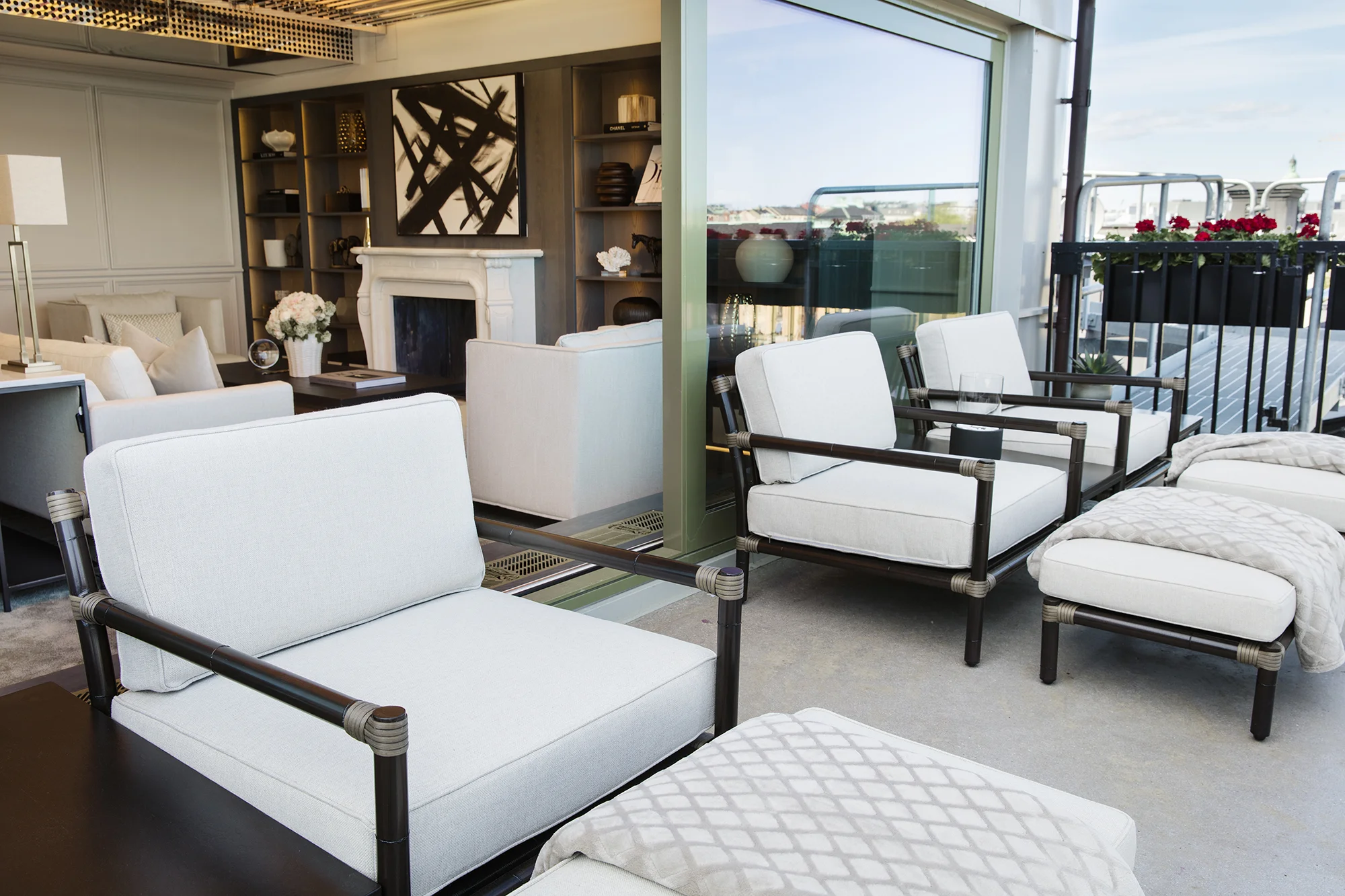 bank-hotel-le-hibou-danger-2019__t2a3609-1.jpg