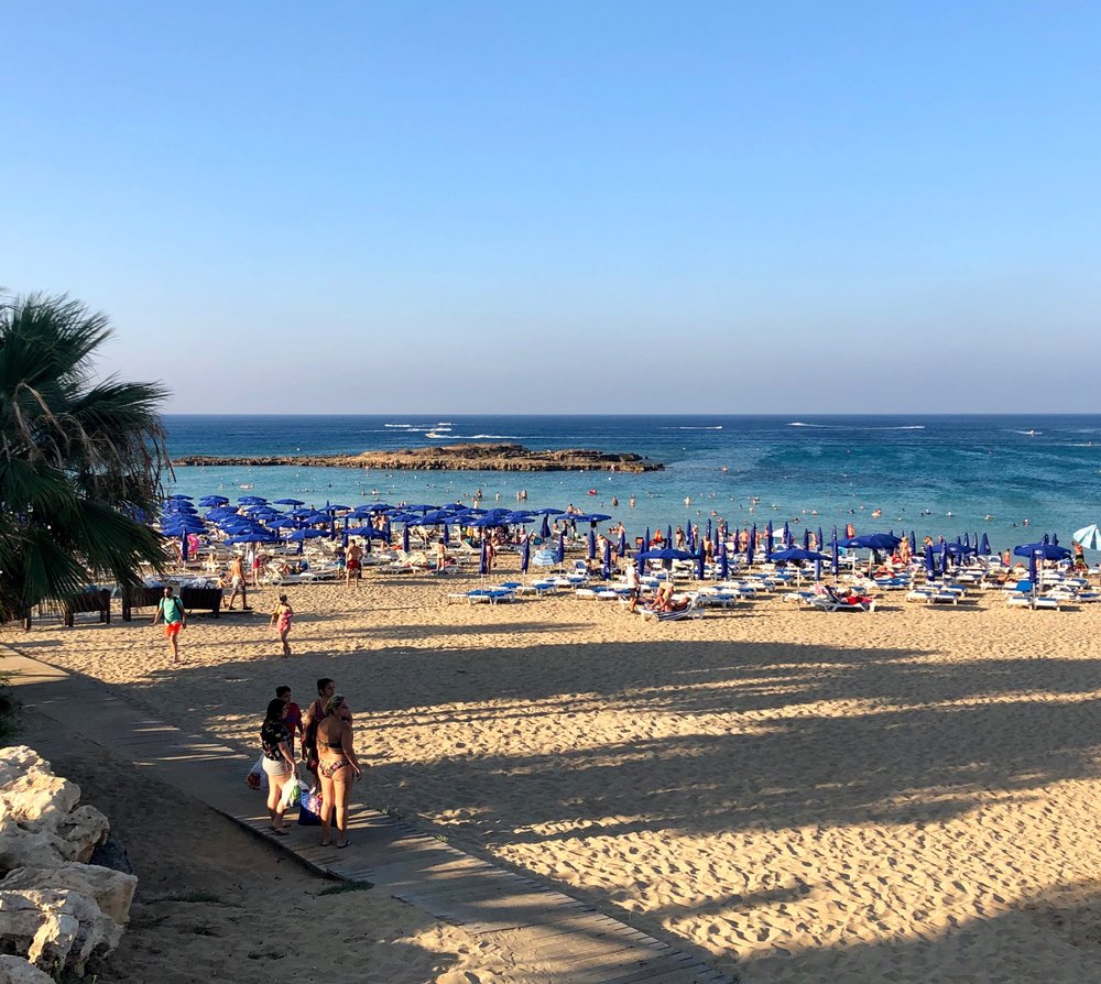 Som Elendighed gele Att besöka Nausicaa Beach på Cypern — Come Fly with Me - en reseblogg