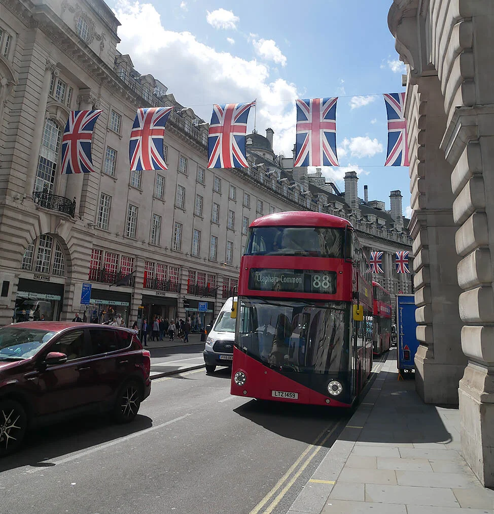 londonbus.jpg