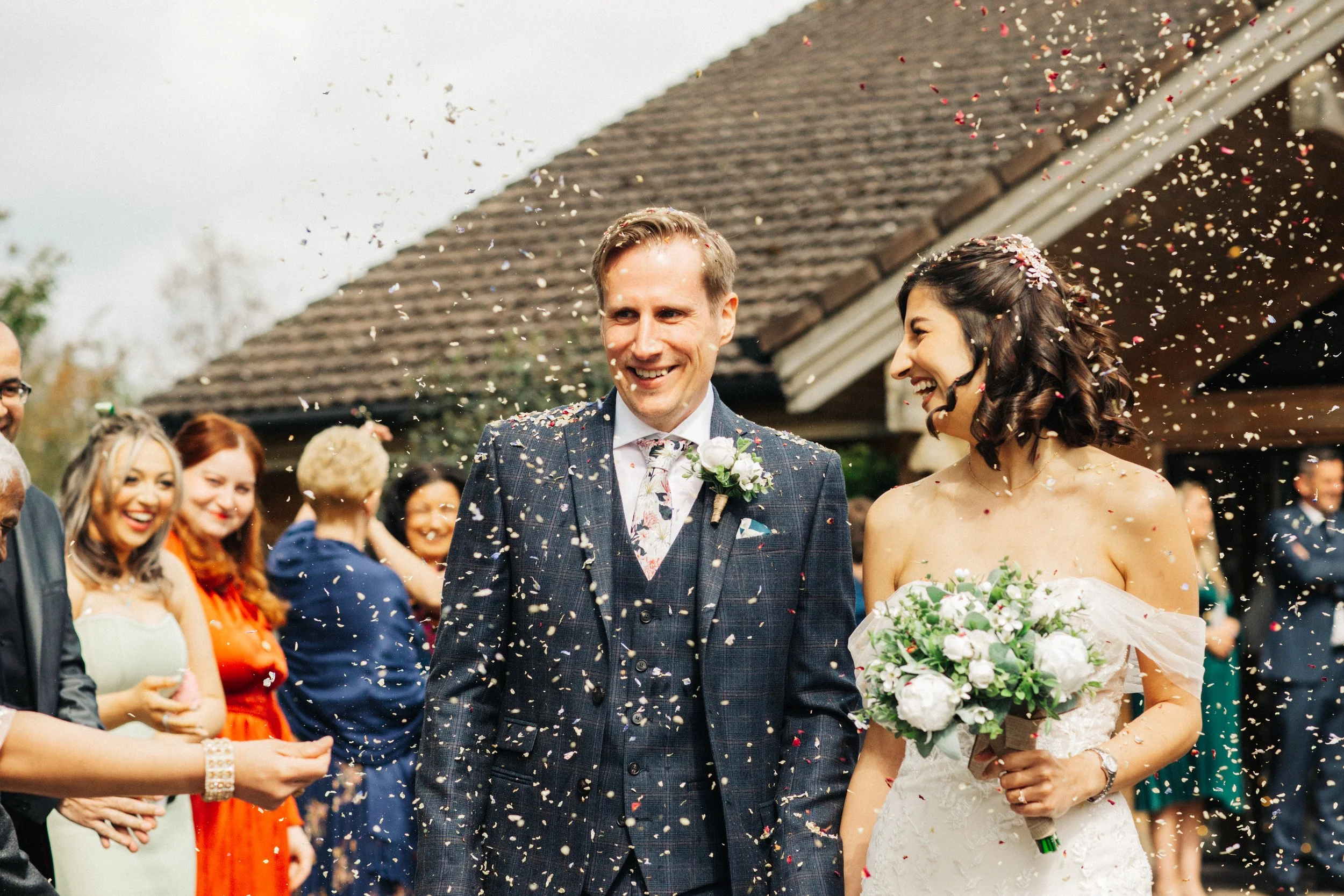 Mr & Mrs Spink sneak peeks 33.jpg
