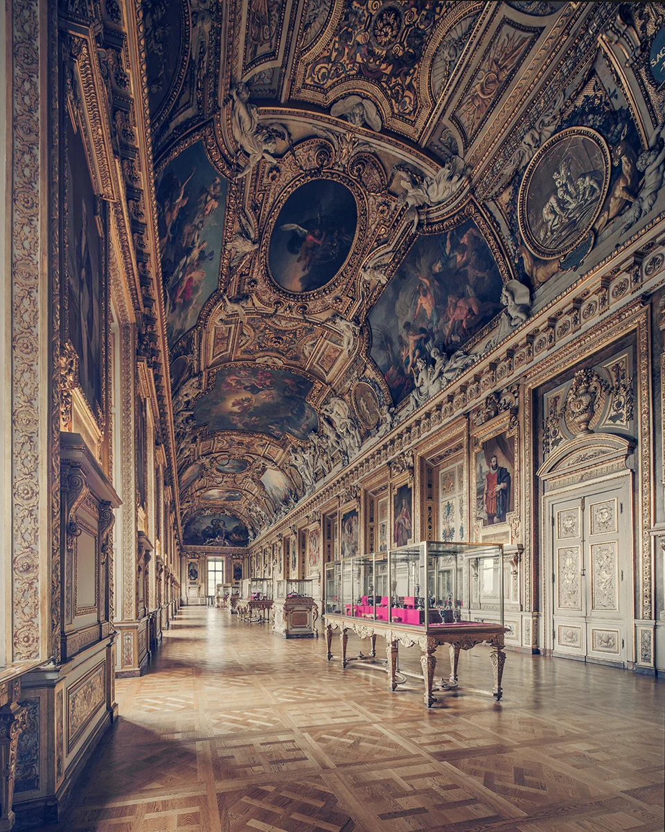 026_LE_LOUVRE_GALERIE_D_APOLLON_3.jpg