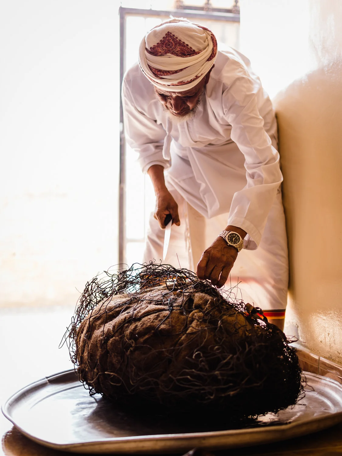 Oman-Man-Eid-Feast-MiddleEast-Daniel-Durazo-Photography.jpg