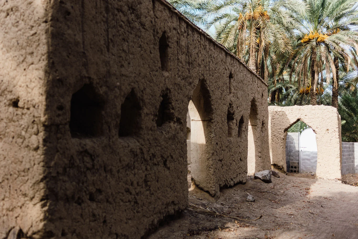 Oman-Traditional-Village-Mud-Brick-Building-MiddleEast-Daniel-Durazo-Photography.jpg