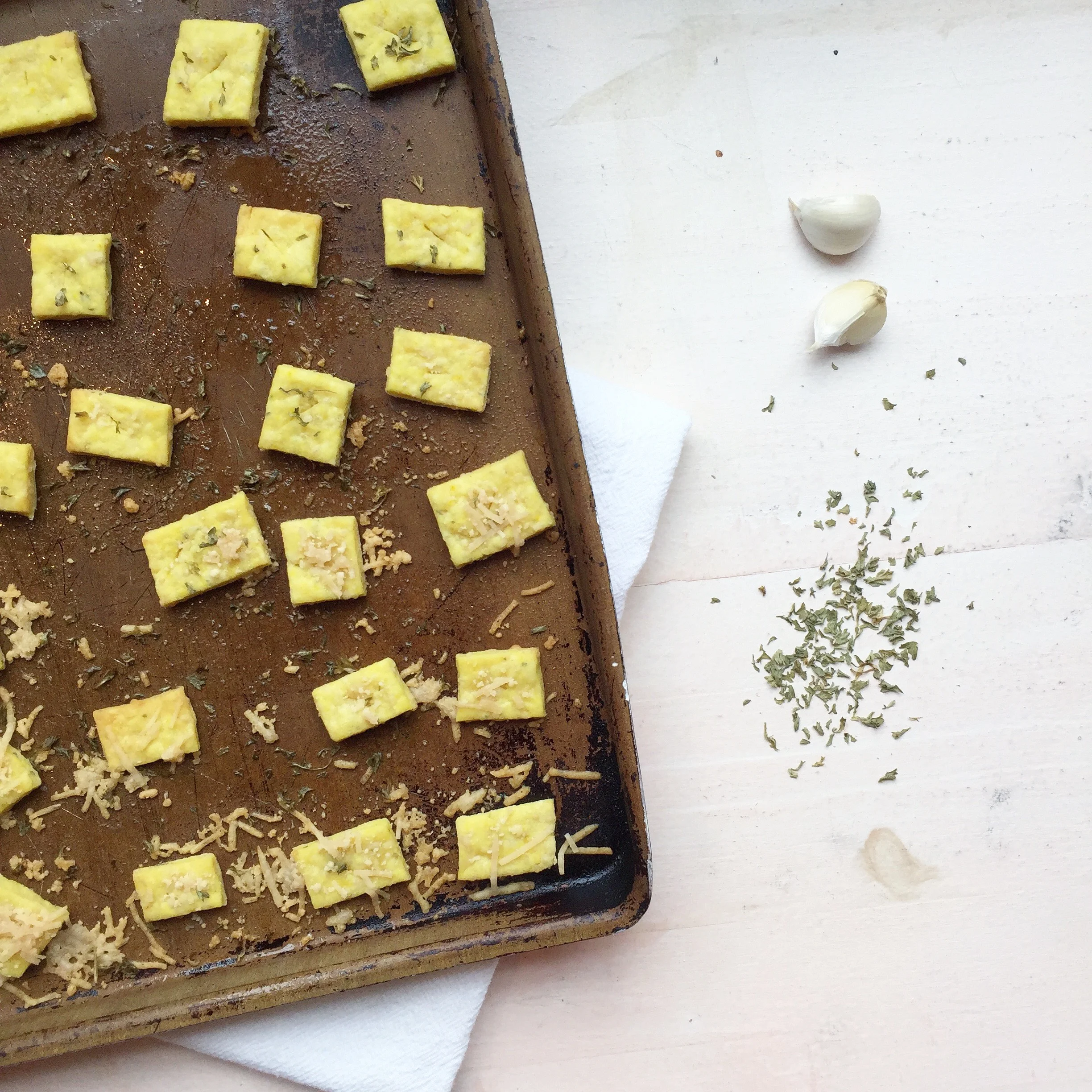 Vegan Parmesan & Herb Crackers
