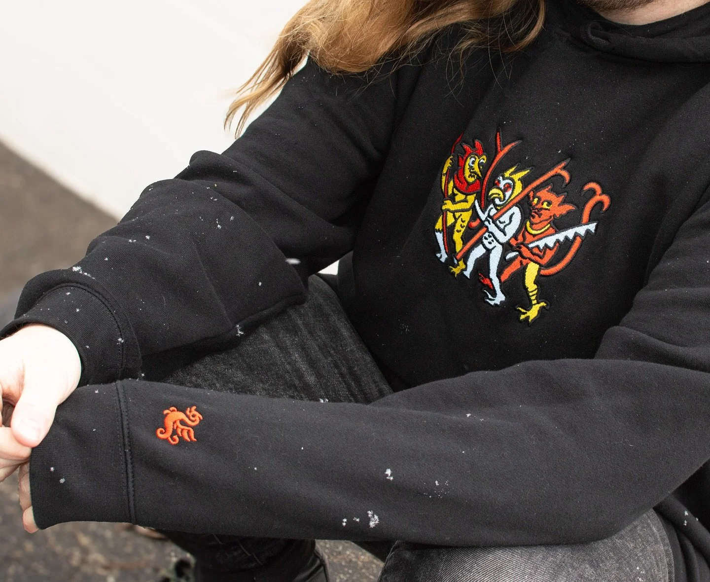 New @wyrmthyngs hoodie just dropped 🔥🔥🔥 Head over to their page to grab yours. Front and sleeve embroidery! Pictured is the 2XL for a cozy fit!

designed by @vitalmarks

#garmentmanufacturer #apparelmanufacturing #garmentmanufacturer #customembroi