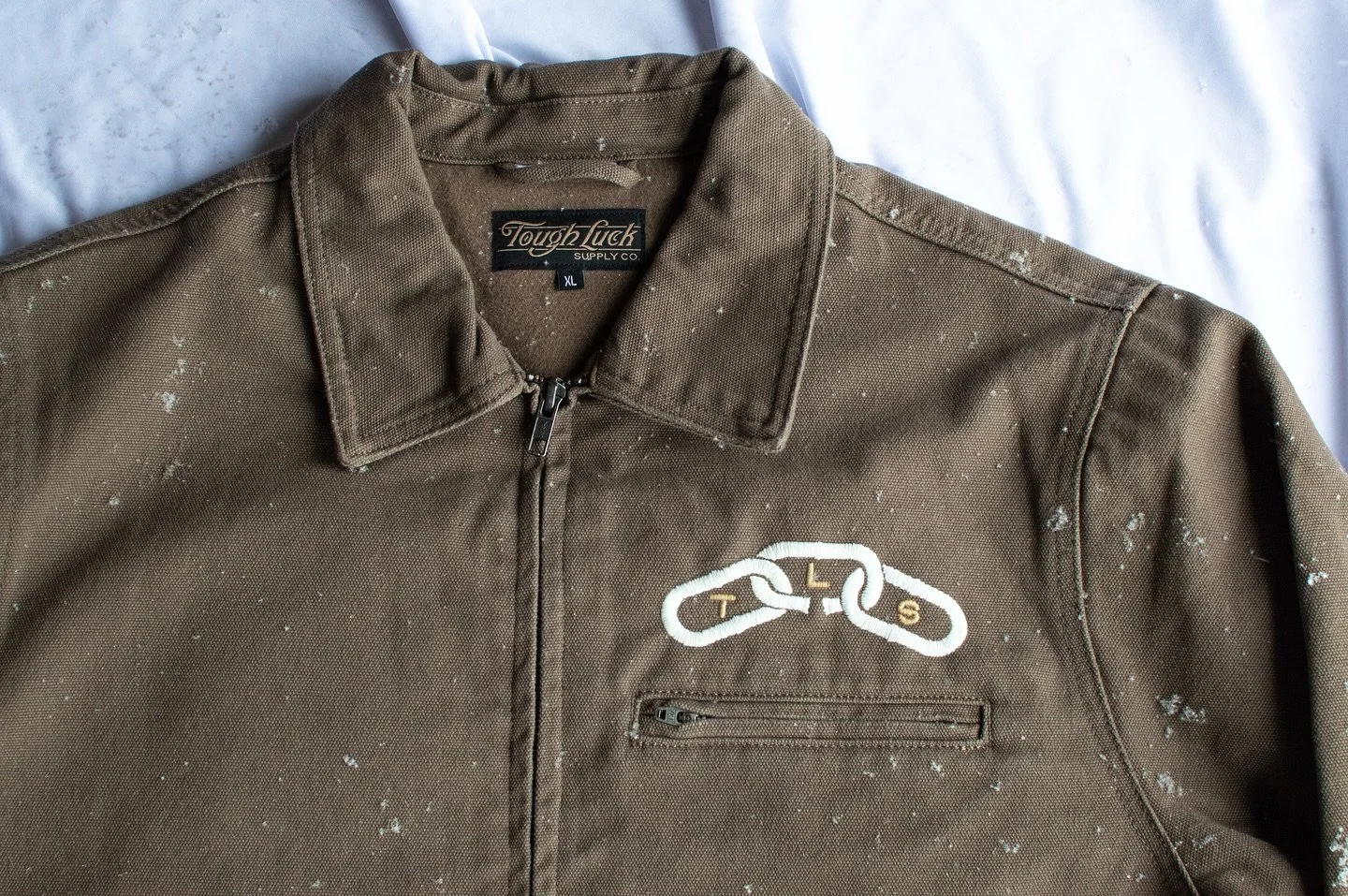 Another banger for @toughlucksupply Embroidered full back, right chest, and woven tags ✨✨ Primo class

#garmentmanufacturer #apparelmanufacturing #garmentmanufacturer #customembroidery #indyscreenprinter #indianapolis #embroidery #brewery #indiana #s