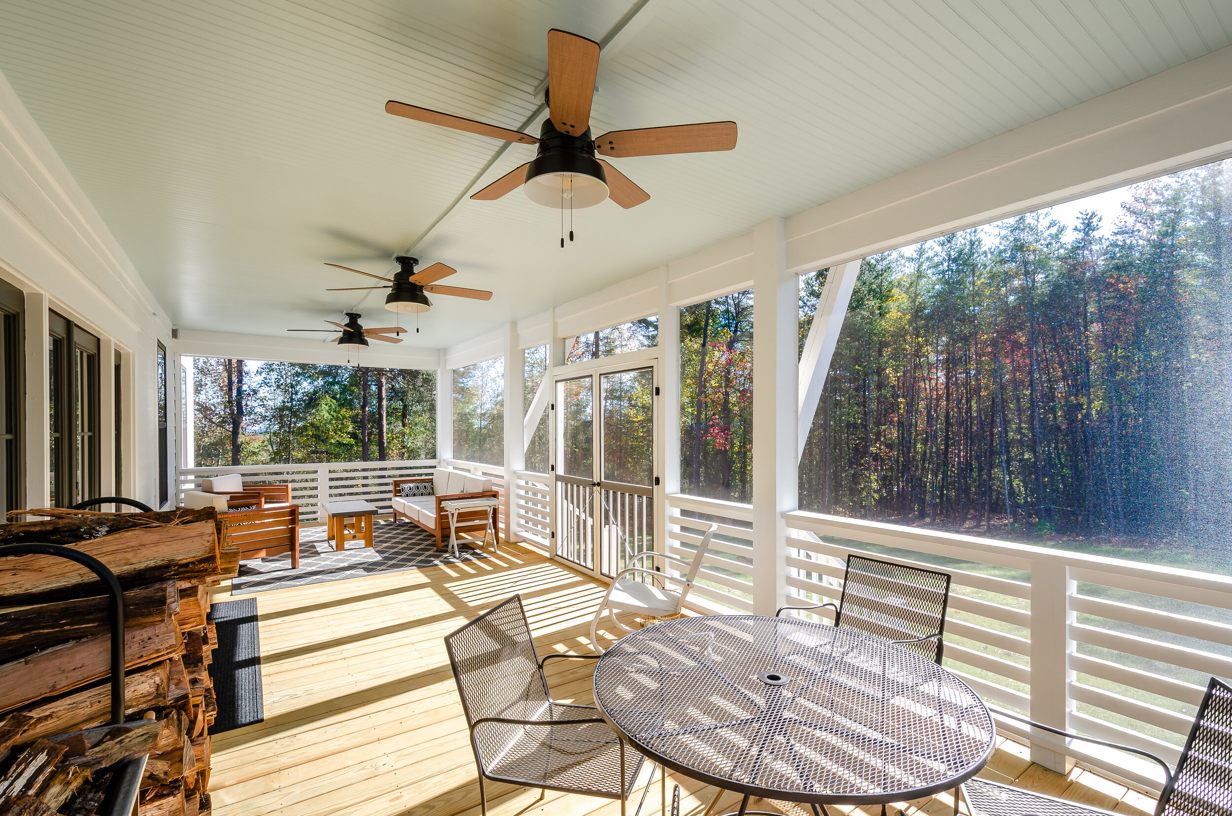 1429 Modern Farmhouse HiRes-14.jpg
