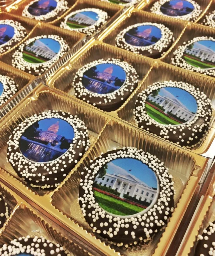 "Washington Landmarks" Oreo Two Packs