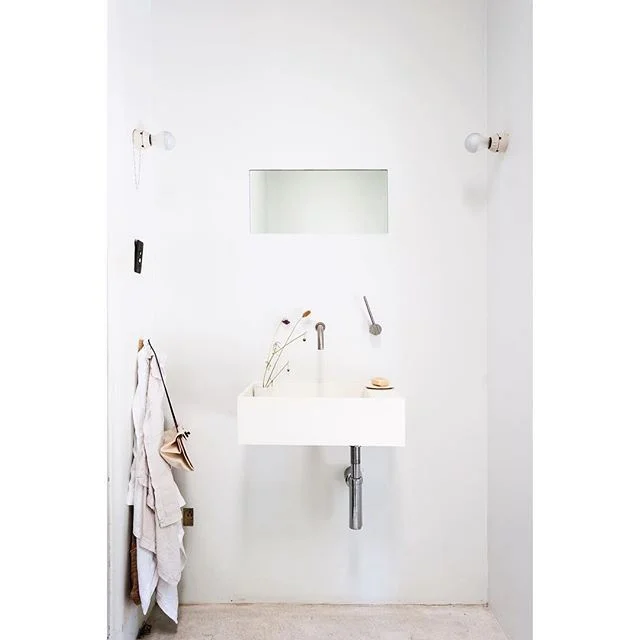 N a t u r a l  L i v i n g  A t  H o me
..
Over the last few months I&rsquo;ve spoken with friends at @coyuchi and @remodelista about what natural living means to me and my home philosophy&mdash;simple, organic and multipurpose. When it comes to prod