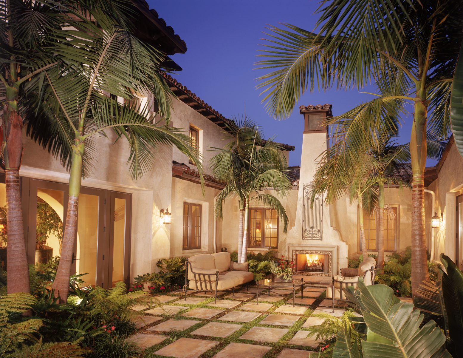 Hacienda Tour D'Elegance by Starck Architecture + Planning