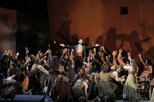 Carmen 22.jpg