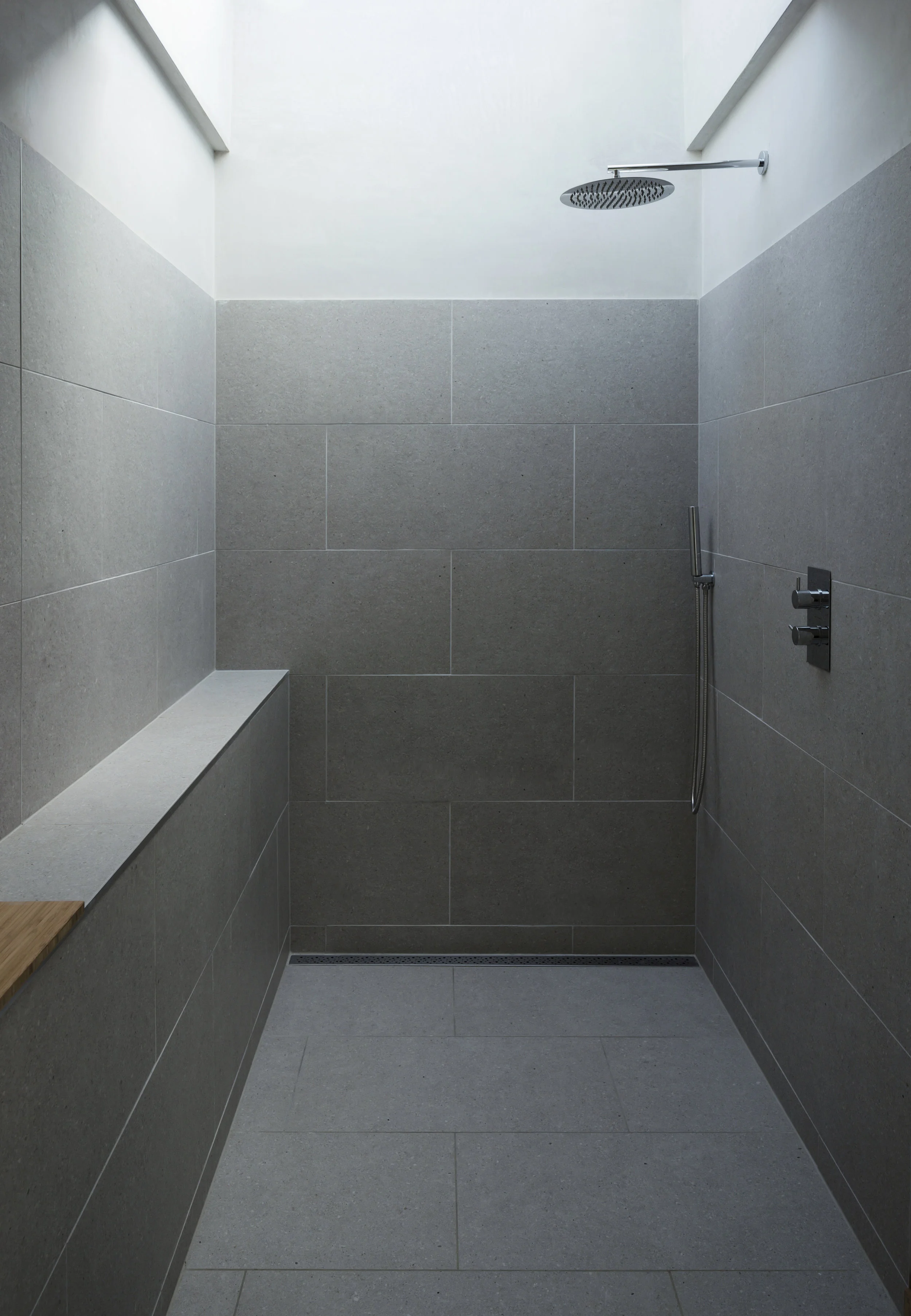 SCULLION Architects-bathroom.jpg