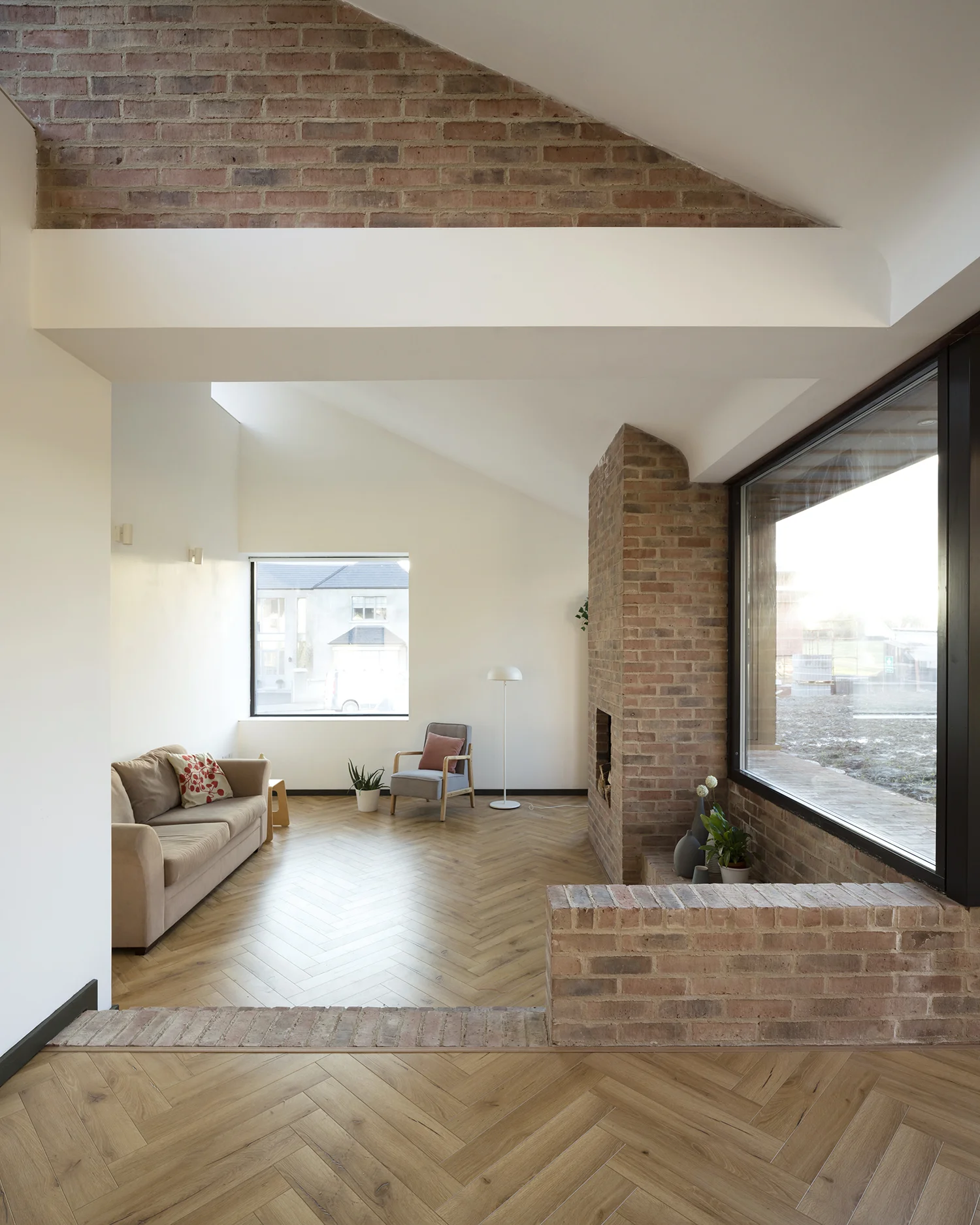 SCULLION Architects-interior living.jpg