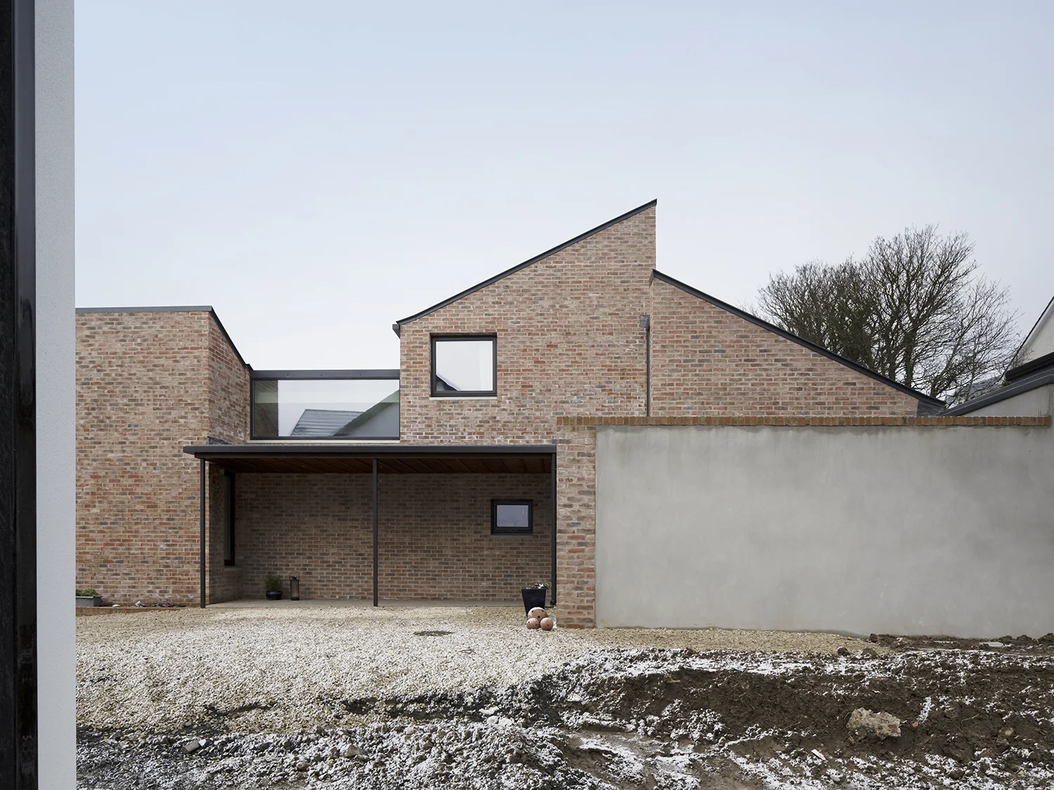 SCULLION Architects-side elevation.jpg